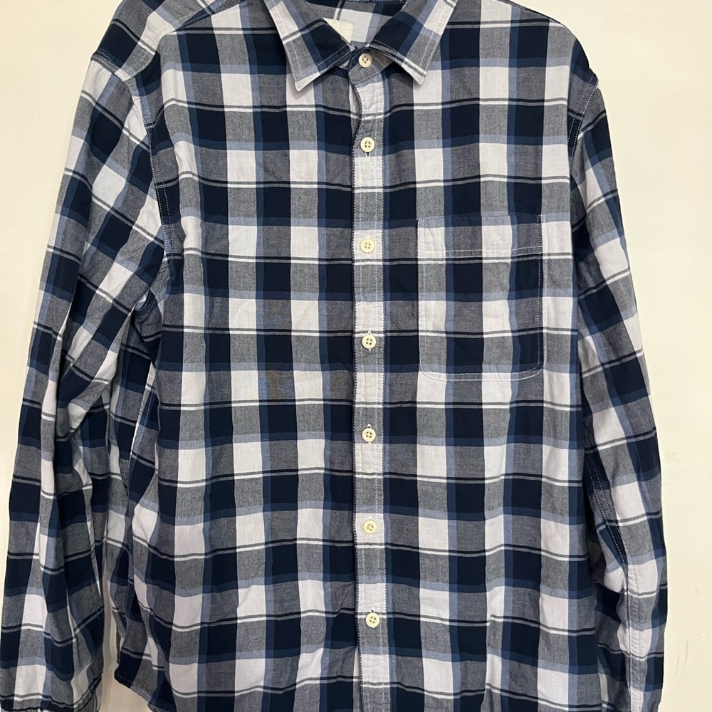 American Eagle Outfitters Navy and White Flannel Shirt